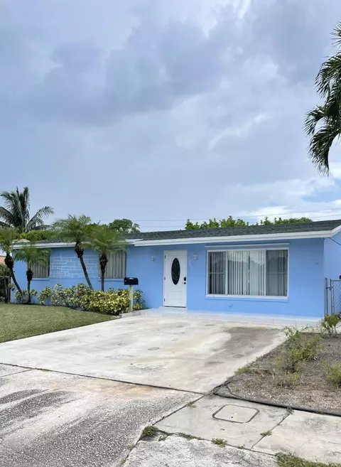 1351 13th St, West Palm Beach, FL 33401