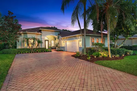 7786 Preserve Dr, West Palm Beach, FL 33412
