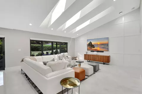 20109 Waters Edge Dr #302, Boca Raton, FL 33434