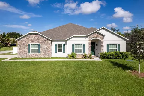 1992 SW Diamond St, Port Saint Lucie, FL 34953