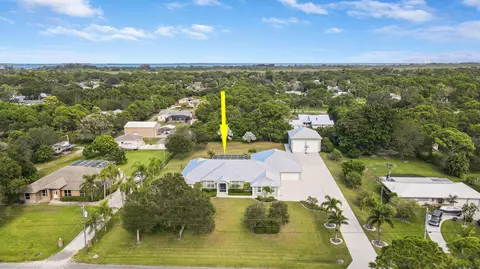 4904 Palmetto Dr, Fort Pierce, FL 34982