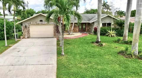 110 W Rubber Tree Dr, Lake Worth, FL 33467