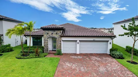 1313 Whitcombe Dr, Royal Palm Beach, FL 33411