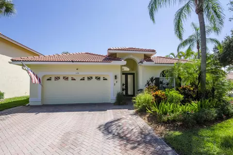 120 Hidden Hollow Dr, Palm Beach Gardens, FL 33418