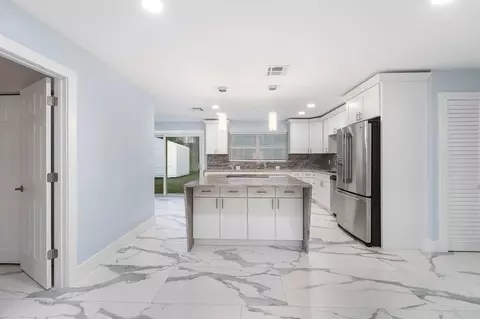 9446 Birmingham Dr, Palm Beach Gardens, FL 33410