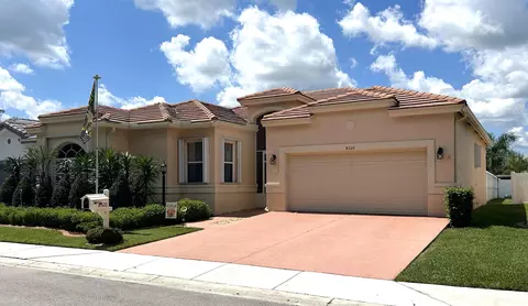 8320 Lake Cypress Rd, Lake Worth, FL 33467