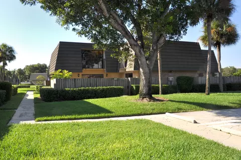 4211 42nd Way, West Palm Beach, FL 33407