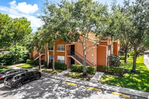 3131 Clint Moore Rd #202, Boca Raton, FL 33496