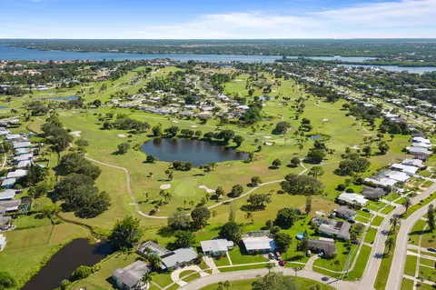 2825 SE Pocatella Rd, Port Saint Lucie, FL 34952