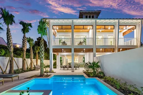 913 Bond Way, Delray Beach, FL 33483