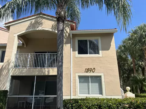1590 S 42nd Cir #211, Vero Beach, FL 32967