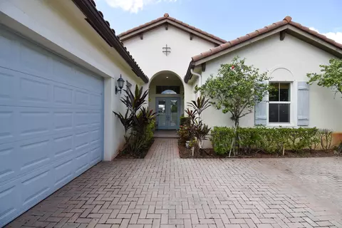 2416 Bellarosa Cir, Royal Palm Beach, FL 33411