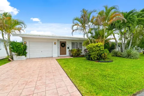 8420 NW 59 Ct, Tamarac, FL 33321