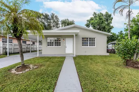6119 Grant St, Hollywood, FL 33024