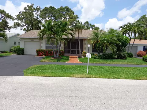7304 Pine Forest Cir, Lake Worth, FL 33467