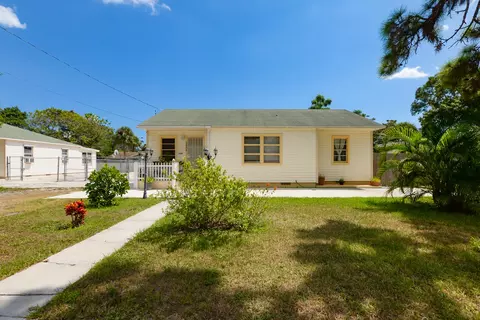 2008 Sunrise Blvd, Fort Pierce, FL 34950