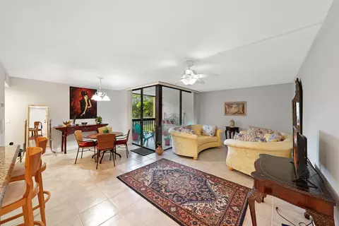 500 Egret Cir #8208, Delray Beach, FL 33444