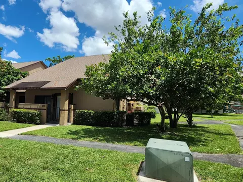 2266 NW 39th Ave, Coconut Creek, FL 33066
