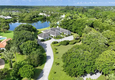 4 Bassett Creek Trl N, Hobe Sound, FL 33455