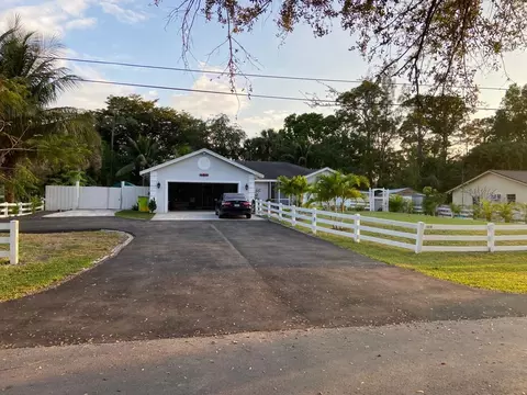 15470 Los Angeles Dr N, Loxahatchee, FL 33470