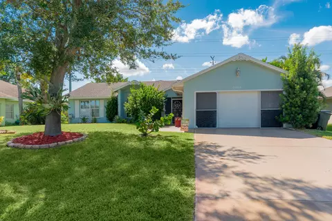 2068 SW Driftwood St, Port Saint Lucie, FL 34953