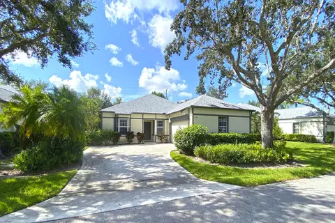 7933 Cabot Tower Pl, Vero Beach, FL 32966
