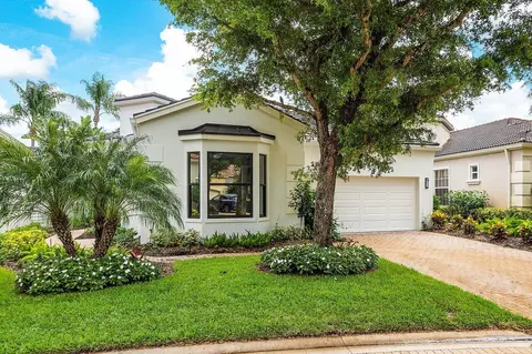 319 Sunset Bay Ln, Palm Beach Gardens, FL 33418