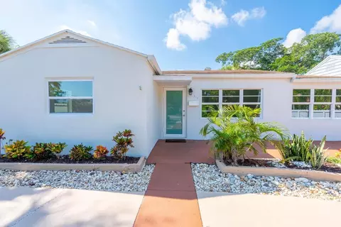814 Franklin Rd, West Palm Beach, FL 33405