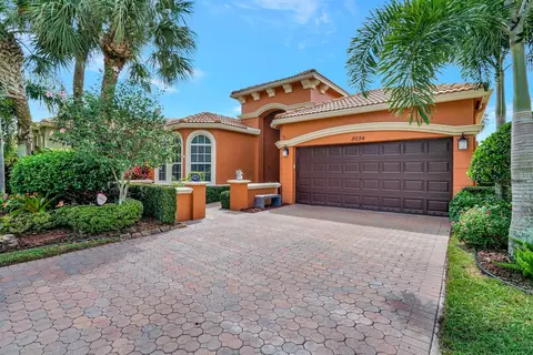 8694 Via Brilliante, Wellington, FL 33411