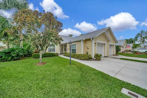490 9th Pl, Vero Beach, FL 32960