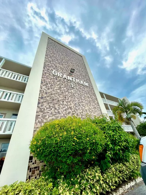 466 Grantham E, Deerfield Beach, FL 33442