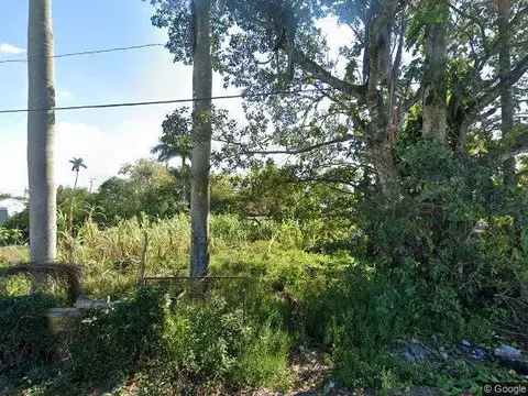 215 SE 1st Ave, South Bay, FL 33493