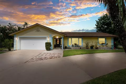 12187 Sycamore Ln, Wellington, FL 33414