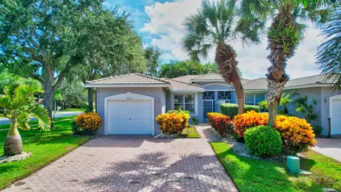 9720 S Crescent View Dr S, Boynton Beach, FL 33437