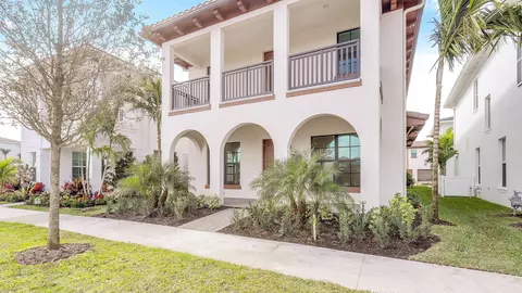 13476 Bernoulli Way, Palm Beach Gardens, FL 33418