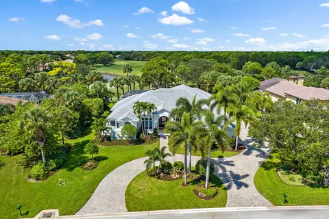 4665 SE Waterford Dr, Stuart, FL 34997