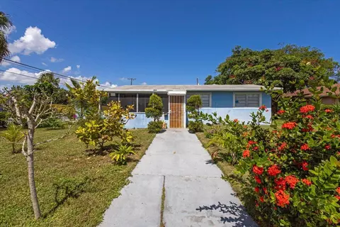 824 Truman Ave, Lake Worth, FL 33460