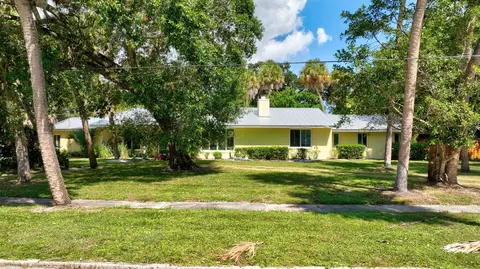 1103 S 8 St, Fort Pierce, FL 34950