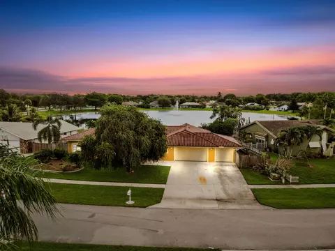 7539 Hazelwood Cir, Lake Worth, FL 33467