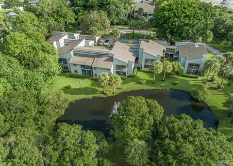 2125 Pine Creek Blvd #103, Vero Beach, FL 32966
