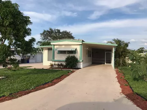 7887 SE Swan Ave, Hobe Sound, FL 33455