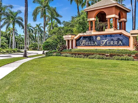 130 Tuscany Dr, Royal Palm Beach, FL 33411