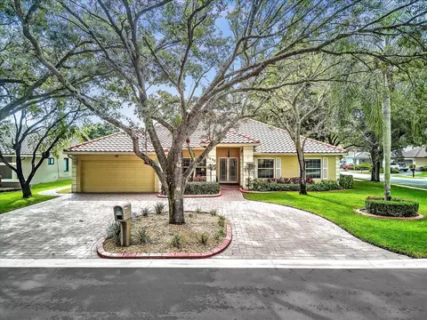 4744 NW 99th Ln, Coral Springs, FL 33076