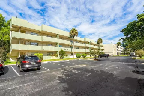 5155 E Sabal Palm Blvd #108, Tamarac, FL 33319