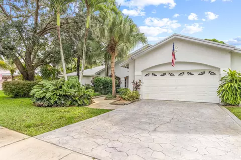 311 NW 202nd Ter, Pembroke Pines, FL 33029