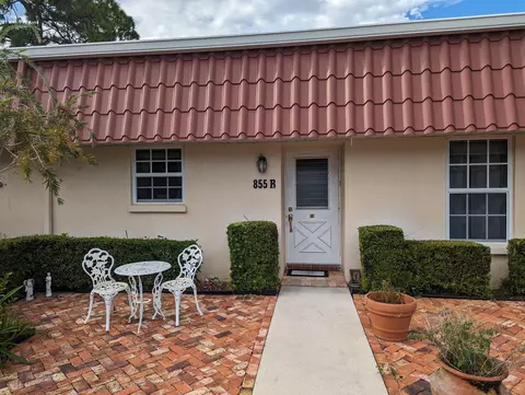 855 Salem Ln #B, Lake Worth, FL 33467