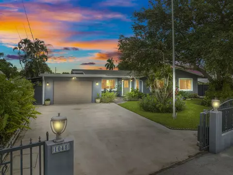 1048 W Shore Dr, West Palm Beach, FL 33406
