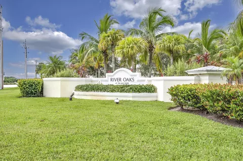 2534 Creekside Dr, Fort Pierce, FL 34981