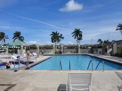 4302 Martinique Cir #L3, Coconut Creek, FL 33066