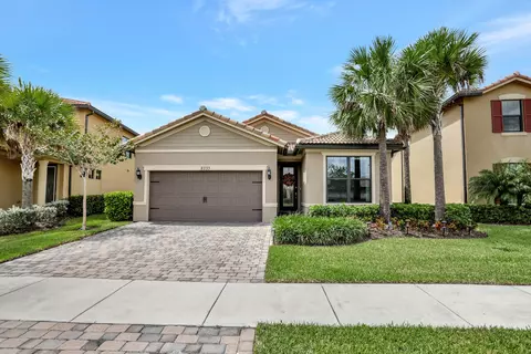 8233 NW 79th Ave, Tamarac, FL 33321